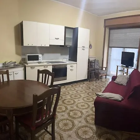 Apartamento A 2km Dalla Caserma Salomone. Capua