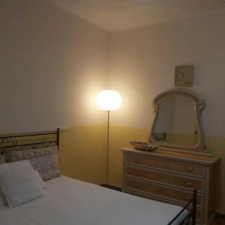 Apartamento A 2km Dalla Caserma Salomone.